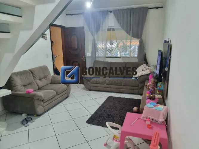 Sobrado residencial à venda em São Bernardo do Campo (Batistini) | 2 dormitórios, 2 vagas