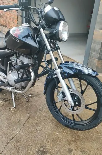 Titan 150 carburada 