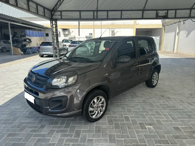 Fiat Uno Attractive 1.0 EVO Fire Flex 8V 5P 2021