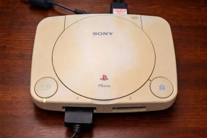 ! Playstation 1 Slim Branco !