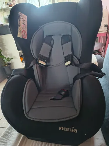 Vendo cadeira de segurança.para automóvel.