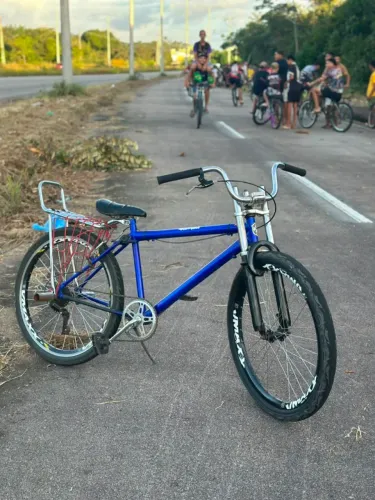Bicicleta aro 26 pra vender ou trocar