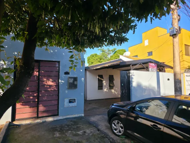 Casa Canaã III, Com escritório e loja.
