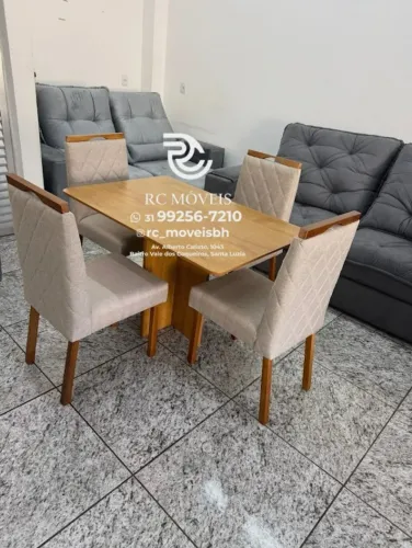 Mesa de jantar 1,20x0,80 tampo Amadeirado + 4 Cadeiras Madeira maciça