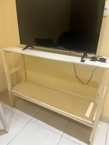 Rack Alumínio + Madeira em bom estado