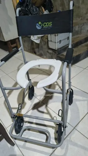 CADEIRA DE BANHO 
