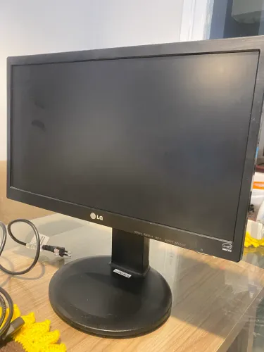 Monitor LG 20
