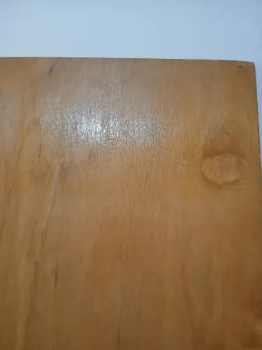 Porta para banheiro/ quarto.