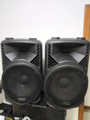 Caixa ativa skp 15 "