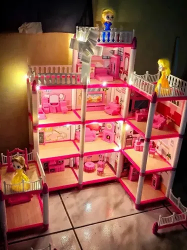 Castelo gigante princesa- 240 peças + 24 moveis+ 3 princesas