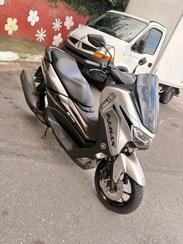 Nmax 2023 Star Wars baixo km 