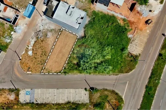 Lote Residencial à Venda no Guará II  178,74 m² em Localização Privilegiada com Aceita Per