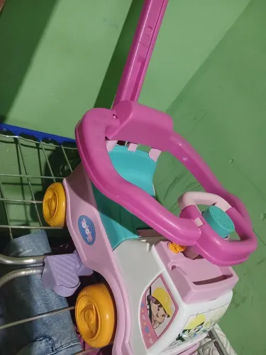 Carinho de paseio bb menina