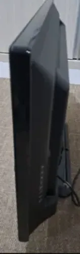 tv lg de 32 polegadas - apresenta problemas no led(não da imagem)