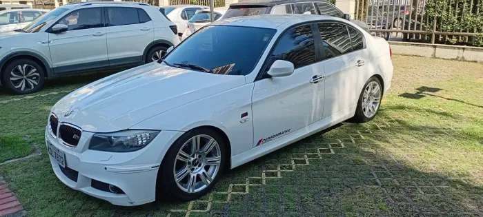 BMW 318I A 2.0 16V 136cv 5P 2012