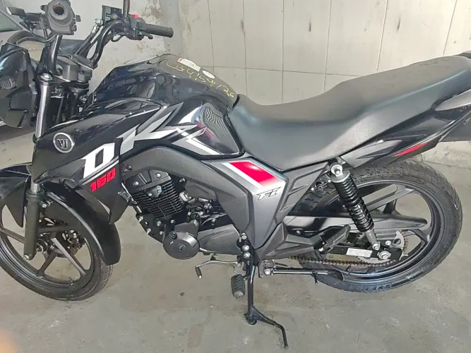 Dk 160 moto em ótimo estado