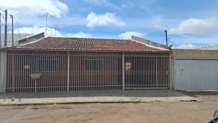 Casa 4 quartos para Venda Ceilândia Sul (Ceilândia), Brasília