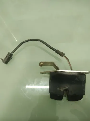 Fechadura elétrica da mala Fiat Siena 09 até 13 Original 