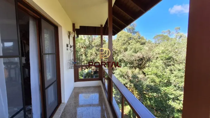 cobertura em Gramado, próximo ao lago negro