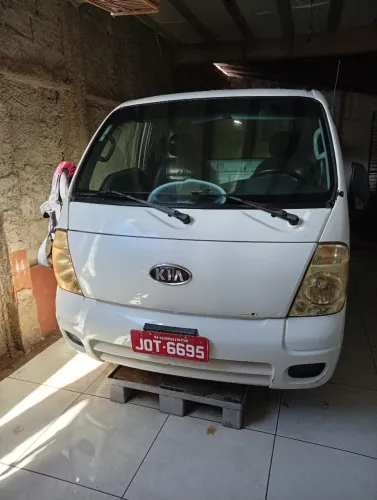 Vendo ou troco em carro menor de preferência sedan