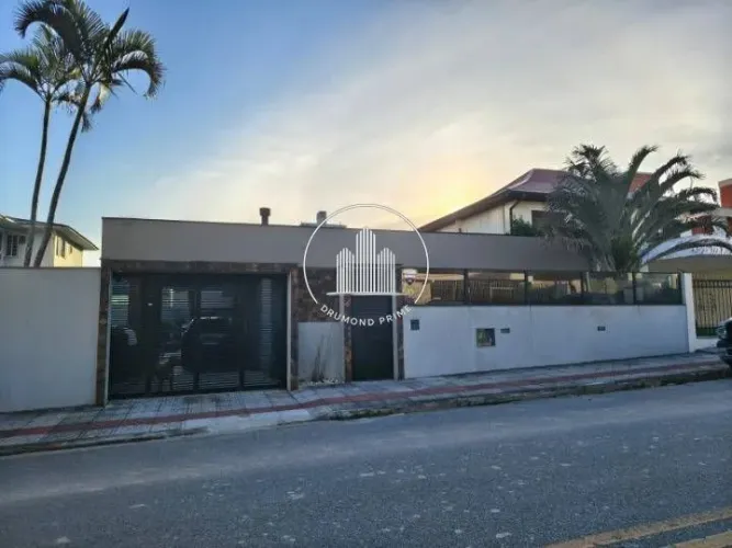 Casa com 3 quartos para Locação, Itaguaçu - Florianópolis