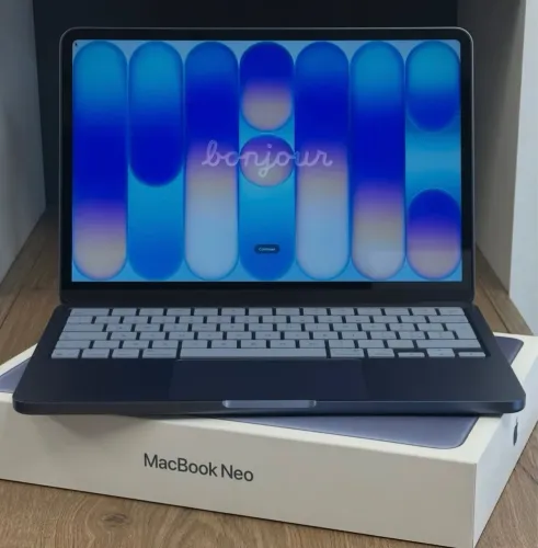 MacBook Neo Novo Lacrado