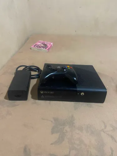 X box 360 preto usado+ fonte + 1 controle original