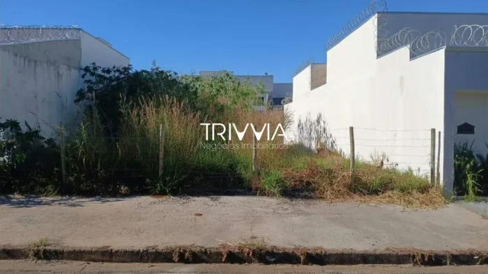 Terreno à venda quitado, pronto para construir