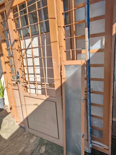 Vendo janela e portas usadas