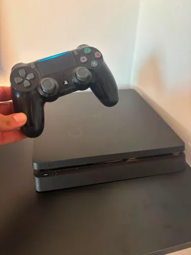 PS4 Slim