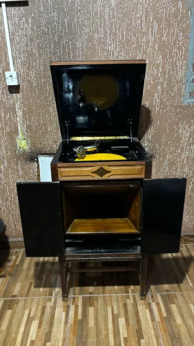 Victor Victrola VV 4-3 / Orthophonic. Ano 1928