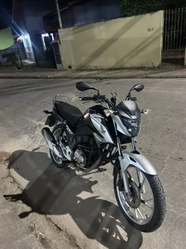 Fan 160 2019 , carenagem titan , frente 2025