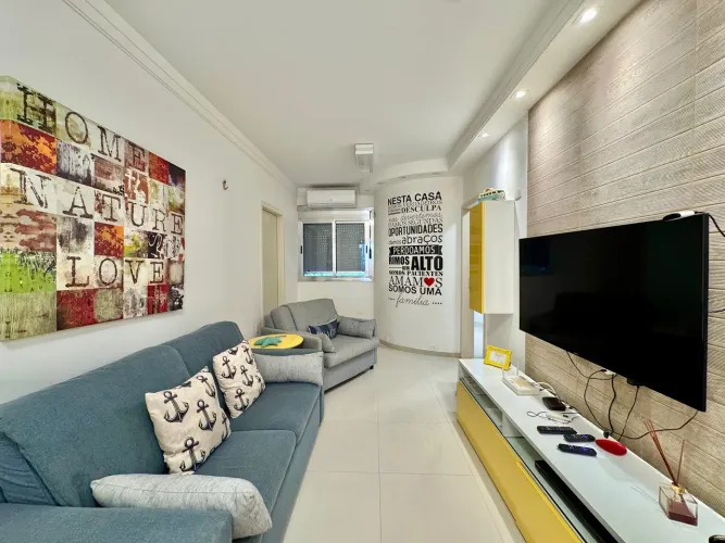 Apartamento à venda no Tombo no Guarujá, SP | QVista Inteligência Imobiliária Guarujá.