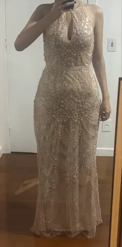 Vestido de festa usado somente uma vez em ótimo estado .