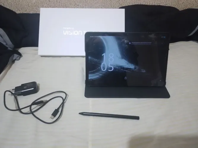 Tablet Positivo Vision Tab 11 - Na caixa.