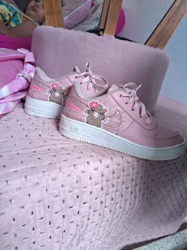 Sapato menina semi novo