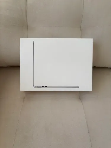 MacBook Air M4