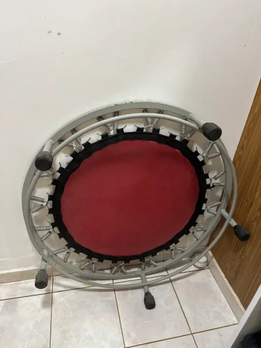 Vende se jumping, semi novo 