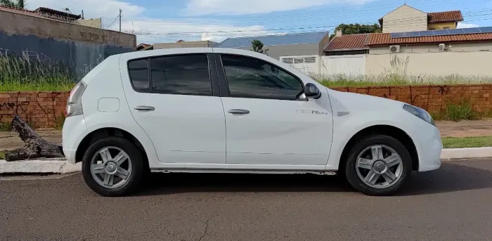 Renault Sandero Techrun Hi-flex 1.0 16V 5P 2014