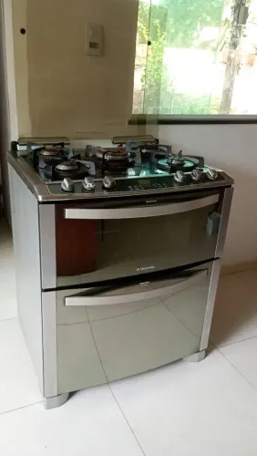 Fogão dois fornos elétricos e a gás 