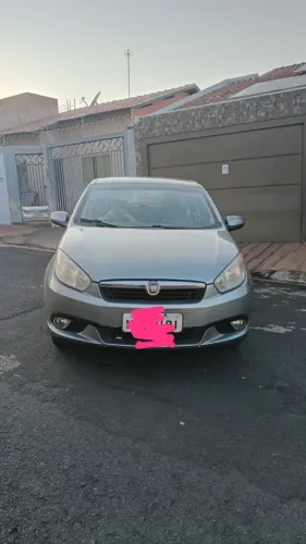 Fiat Grand Siena Attrac. 1.4 EVO F.flex 8V 2013