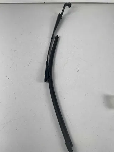 Braço Limpador Parabrisa Ford Fiesta Esquerdo 04 Á 13 Esquerdo
