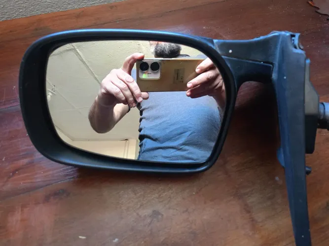 Retrovisor original lado direito Etios