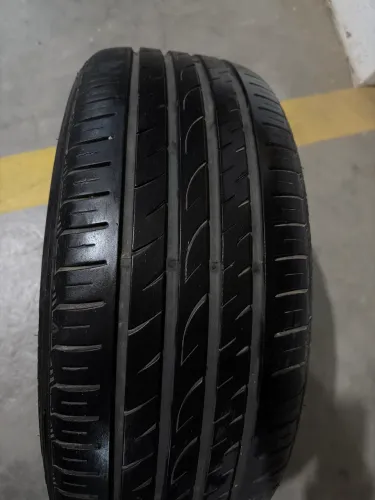 Pneu 225/45/R19