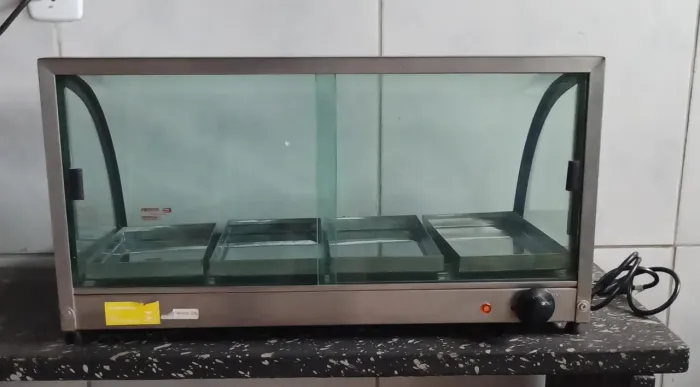 Estufa C/ 4 bandejas a vista ou no cartão 300,00