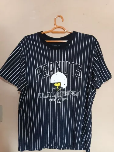 Camiseta Futebol Americano. SNOOPY. PEANUTS. ORIGINAL RENNER. TAMANHO GG. PERFEITO ESTADO.