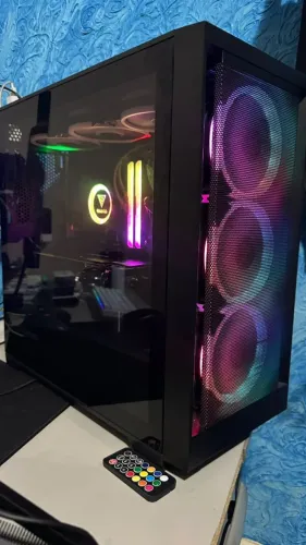 Gabinete Gamer Gamemax Siege Mid Tower-Preto com Vidro Temperado
