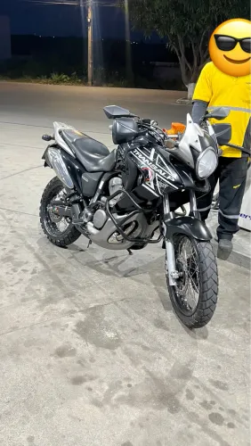 VENDO OU TROCO  TRANSALP 700 2011