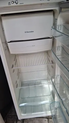 Vendemos essa geladeira elextrolux com 90 dias de garantia