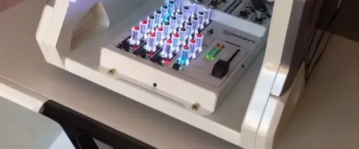Mesa de som Taramps